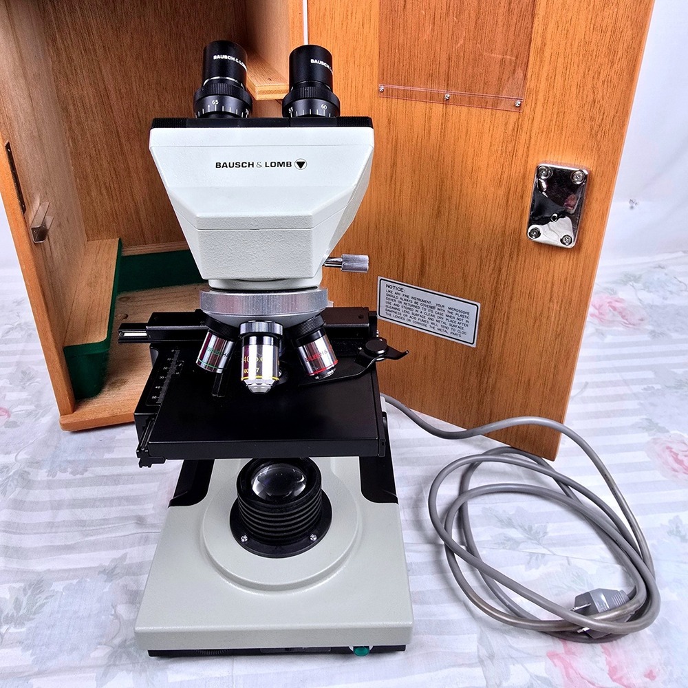 Vintage Bausch & Lomb Galen II Compound‎ Microscope, circa 1980s, Made in Japan. - Picture 3 of 17